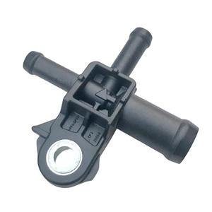 Conector de Tubería de Agua de Válvula de Tres Vías Honda 19110-5AA-A00 con Rosca Macho para Uso en Autos CRV, Accord y Civic - Product Image 3