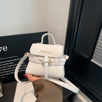 2026 Neue Trendige Bonbonfarbene Mädchen-Minihandtasche aus PU-Leder Modische Damen-Geldbörse Tragbare Frauen-Mini-Umhängetasche