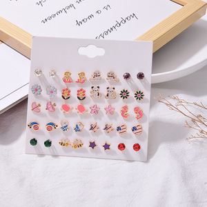 Lot de 20 paires de boucles d'oreilles cœur fleur style coréen, bijoux fantaisie tendance, cadeau en alliage de zinc serti griffe - Product Image 1