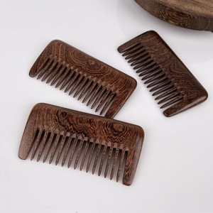 Pettine in Legno di Sandalo Naturale con Logo Personalizzato, Mini Pettine Tascabile Antistatico per Massaggio del Cuoio Capelluto, Cura e Styling dei Capelli per Donne e Uomini - Product Image 4