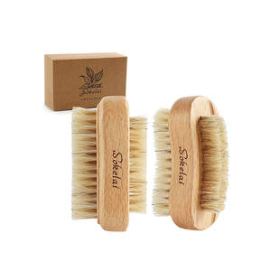 MuYang <span class=keywords><strong>Brosse</strong></span> de nettoyage à main en poils de sanglier naturels double face en bois de hêtre avec logo personnalisé <span class=keywords><strong>pour</strong></span> ongles de doigts ou d'orteils - Product Image 1