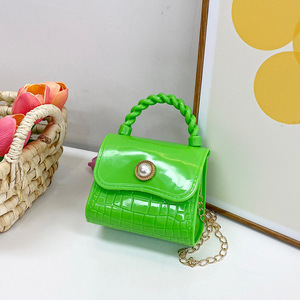 กระเป๋าถือเด็กน่ารัก กระเป๋าสะพายข้าง PVC แบบเจลลี่สำหรับเด็กผู้หญิง กระเป๋าใส่เหรียญ กระเป๋าถือเด็กเล็ก - Product Image 2