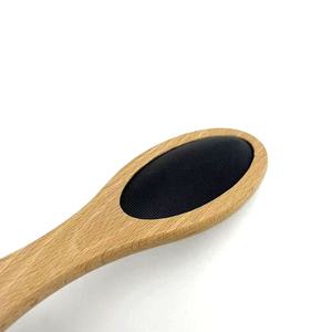 Manche en bois de hêtre coussin en silicone masseur d'épurateur de cuir chevelu <span class=keywords><strong>brosse</strong></span> à <span class=keywords><strong>cheveux</strong></span> <span class=keywords><strong>chauve</strong></span> <span class=keywords><strong>pour</strong></span> la croissance des <span class=keywords><strong>cheveux</strong></span> - Product Image 2