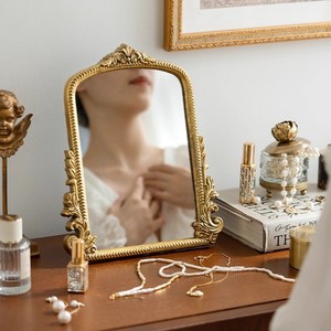 Miroir de maquillage rétro sculpté sur table, cadre en résine, miroir de vanité vintage doré pour la chambre à coucher, décoration intérieure - Product Image 4