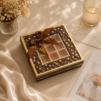 Emballage cadeau en carton rigide personnalisé de forme spéciale, chocolat haut de gamme, papier doré, ondulé, carré, rectangulaire, en forme de cœur