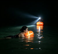 Bouée de natation gonflable en PVC souple haute visibilité, étanche, écologique, pour eaux ouvertes, avec bandes réfléchissantes pour la natation nocturne
