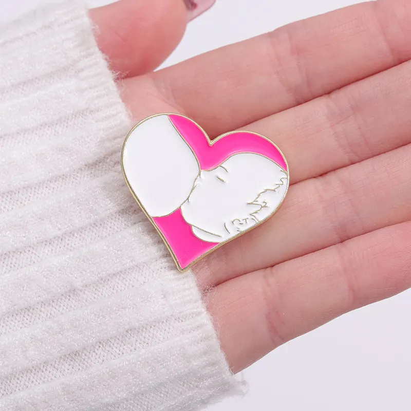 Mutter und Baby Emaille Pins benutzer definierte Stillen Broschen Revers Abzeichen Liebe Kinder Schmuck Geschenk für die Familie