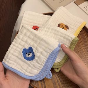 Bavoirs bandana pour bébé en coton mousseline brodés, ensembles cadeaux unisexes pour bébés qui couinent et font leurs dents - Product Image 2