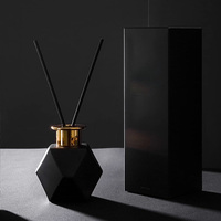 Diffuseur à bâtonnets d'huiles essentielles liquides sans flamme, personnalisé, noir, de luxe, pour aromathérapie, avec emballage/taille/parfum sur mesure en usine