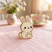 Pin de solapa de metal esmaltado duro personalizado de fábrica, diseño de conejo Kawaii, animal de dibujos animados lindo, en rosa y oro