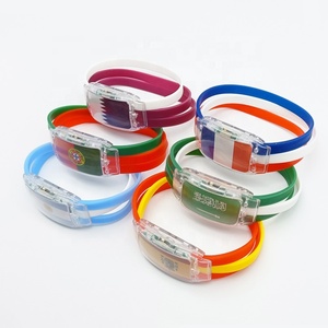 Pulseras de Silicona con Luces LED, Personalizadas con la Bandera del País, Pulsera Luminosa para Conciertos, Personalizable con la Bandera Nacional - Product Image 1