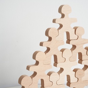 Faggio blocchi di legno giocattoli da costruzione Set di sollevamento pesi uomo di legno impilamento pioli bambole per bambini gioco educativo - Product Image 2