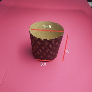 Vassoio di Carta per Panettone di Alta Qualità 500g con Pareti Microperforate per Calore Uniforme in Panetterie Tradizionali - Product Image 4