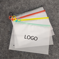 Sac d'emballage imprimé sérigraphié recyclable et tendance pour vêtements, sac à fermeture éclair en PE/EVA, sac en PVC imperméable et durable