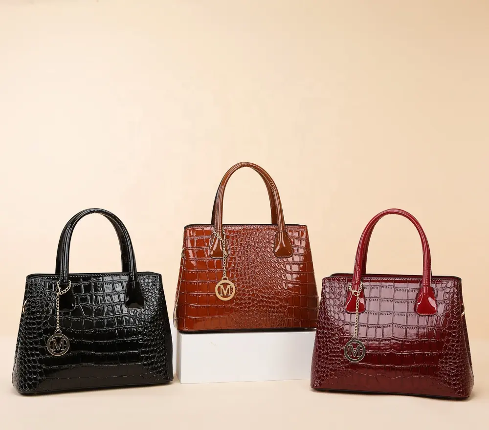 FS9183 2022 nouveau design modèle tendance produit motif crocodile brillant en cuir verni Pu sacs à main de luxe pour femmes ensemble de sacs pour femmes
