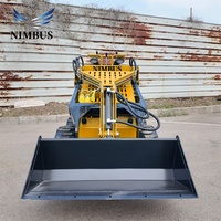 Chargeuse compacte sur roues NIMBUS à entretien facile, avec coupleur rapide hydraulique, pour opérations en espaces étroits