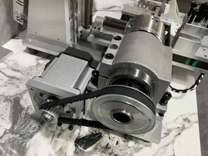 เครื่องกลึงซีเอ็นซีขนาดเล็กสำหรับใช้ในบ้าน พร้อมมอเตอร์เซอร์โวในตัว รองรับการประกอบด้วยมือ งานกลึงละเอียด งานกัด และงานเจาะ แบบมัลติฟังก์ชั่น - Product Image 4