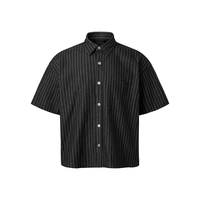 Setelan Dua Potong Pinstripe Buatan Khusus, Kemeja Lengan Pendek Kancing dan Celana Pendek Bermuda, Model Longgar dan Santai Gaya Streetwear Pria
