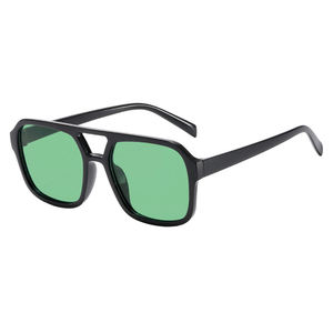 Lunettes de soleil personnalisées en plastique pour femmes et hommes, idéales pour événements promotionnels, mariages et festivals - Product Image 4