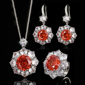 Parure de bijoux pour femme en cuivre plaqué or, zircone rouge taille rose 14 mm, motif floral, écologique, pour mariage - Product Image 2