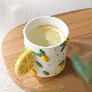 Tazza Personalizzata con Frutta, Tazza in Ceramica Dipinta a Mano con Smalto Sottosmalto, Tazza da Caffè Curiosa e Carina dalla Forma Irregolare - Product Image 4