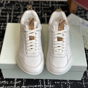 Sneakers blanches classiques de luxe pour hommes - Chaussures de sport décontractées respirantes et imperméables pour le basketball et la course à pied - Product Image 4