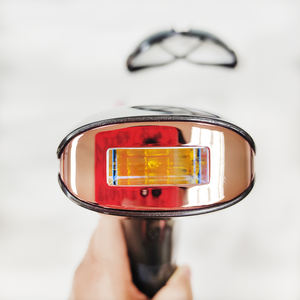 Appareil d'épilation à domicile IPL Laser Machine Refroidissement par glace IGBT Flash rapide pour la peau des aisselles Rajeunissement de la peau Épilateur portable à main - Product Image 4