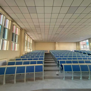 Promoción del fabricante: escritorios y sillas de esponja en aulas universitarias combinados con mesas y sillas escolares - Product Image 4