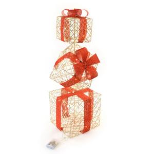 COMPOSICIÓN DE 3 PAQUETES DE REGALO EN METAL DORADO CON 90 LED, BATERÍA, 25X25CM, ALTO 78CM - Product Image 1