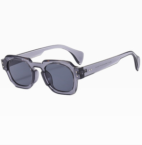 2023 Qmoon moderne dames lunettes de soleil vert lentille lunettes de soleil hommes écaille de tortue hommes petit cadre mode lunettes - Product Image 2