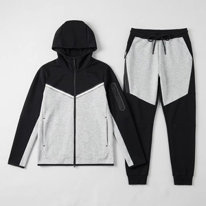 Ensemble de survêtement technique en molleton personnalisé avec logo d'usine pour homme, en coton et polyester épais 380 GSM, avec sweat à capuche zippé color block et pantalon de jogging coupe ajustée pour la gym - Product Image 2