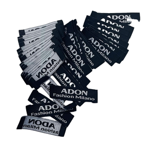 Étiquettes principales en coton tissé personnalisées - Étiquettes de col avec logo pliées au centre, lavables, pour vêtements, chaussures et sacs - Product Image 1