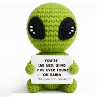 Cadeau unique en crochet, extraterrestre, cadeau de Noël, cadeaux amusants et romantiques, tricot fait main, poupée extraterrestre positive, décoration de la maison, du bureau, de la fête