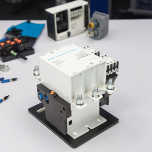 Contactor de Potencia Serie NC2, 3 Polos, 380V/220V, 265A CA, Automatización Industrial, Montaje en Riel DIN, 50Hz - Product Image 5