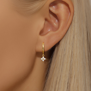 Boucles d'oreilles créoles rondes en argent 925 et or 18 carats avec zircon géométrique en forme de flocon de neige pour femmes - Product Image 3