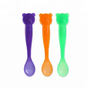 Eco-Friendly PP Baby Care Products Heat Sensitive Plastic Change Color Spoon
