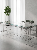 Table à manger rectangulaire en verre au design Bauhaus moderne et épuré, avec support métallique et plateau transparent, ensemble de mobilier pour la maison