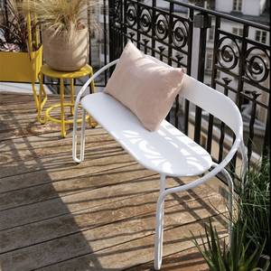 Ensemble bistrot d'extérieur 2 places, table et chaises en métal coloré pour café, salon de thé, repas moderne sur terrasse - Product Image 3