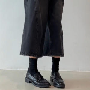 Women's Retro British Style Chunky <b>Heel</b> Leather Shoes <b>Round</b> <b>Toe</b> Work Shoes Versatile Mid <b>Heel</b> Career Pumps - Product Image 2