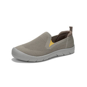 Chaussures pour mères à pieds larges pour le printemps Baskets décontractées confortables à semelles souples Extra Large Bunion <span class=keywords><strong>Old</strong></span> Beijing Chaussures en tissu pour femmes - Product Image 5
