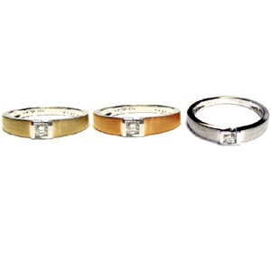 Bague de mariage fine en or 18 carats avec diamants taille brillant sertis en canal pour femme, idéale pour les fêtes et les fiançailles - Product Image 4