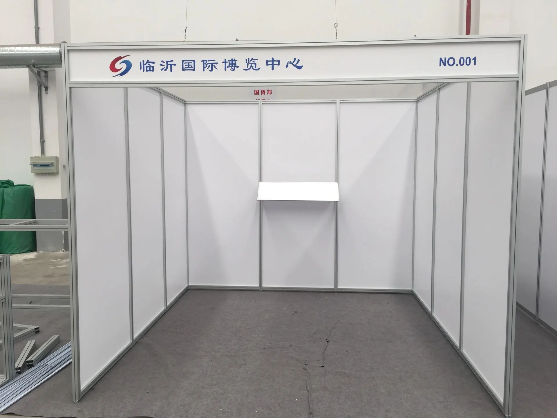  11  Tradeshow Booth 3x3 Shell Scheme Booth for Pavilion for Exhibition Hall from LingTong