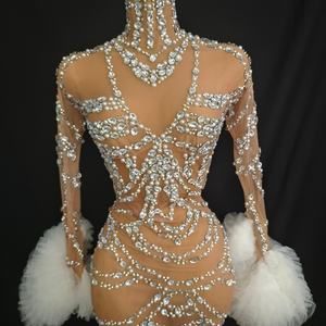 Nouvelle <span class=keywords><strong>robe</strong></span> <span class=keywords><strong>de</strong></span> bal tendance pour femmes, sans bretelles, avec des perles, en satin, maxi, traîne, pour fête d'anniversaire - Product Image 3