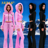 Ensembles 2 Pièces pour Femmes : Sweat à Capuche à Col en Fourrure et Pantalon de Survêtement, Personnalisables avec Lettres et Strass – Idéaux pour les Grandes Tailles – Fabricants de Vêtements Féminins