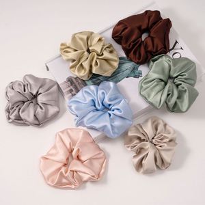 30Momme Pure Scrunchie, ยางรัดผมไหมมัลเบอร์รี่สำหรับมัดผมหางม้า, ไม่ทำร้ายเส้นผม, ไม่ทำให้ผมเป็นรอยยับ, บำรุงเส้นผม - Product Image 1