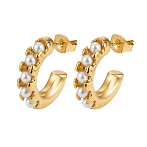 Boucles d'oreilles pendantes plaquées or en acier inoxydable de luxe léger, grandes créoles en forme de C avec plusieurs perles pour femme - Product Image 1