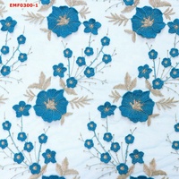 Tissu en dentelle brodée de fleurs 3D pour mariage, tissu en tulle de luxe avec paillettes, tissu en dentelle perlée blanche avec paillettes