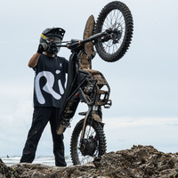 Ridingtimes GT73 PRO Moto électrique tout-terrain E-MTB 60V/36Ah 140KM Longue portée Frein à disque Suspension hydraulique Tout-terrain