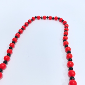Collana di Perline Artigianale all'Ingrosso a Forma di Coccinella Nera in Gomma per Halloween, Collana di Perline Rosse e Nere, Decorazione per Feste di Carnevale - Product Image 5