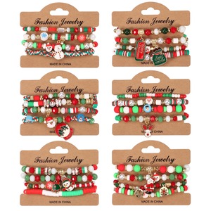 Bracelet de Noël en promotion : Bonhomme de neige, sapin, Père Noël, bois de renne faits main – Cadeau pour enfant, pendentif, décorations de Noël - Product Image 1